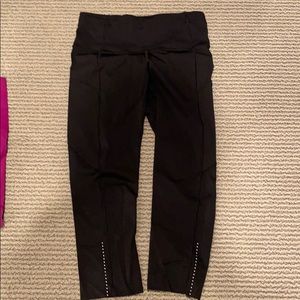 Lululemon Fast & Free Crop 6 Black Great condition